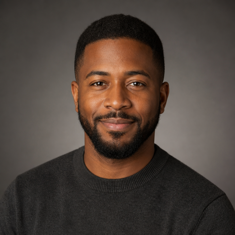 Daniel, Senior editor